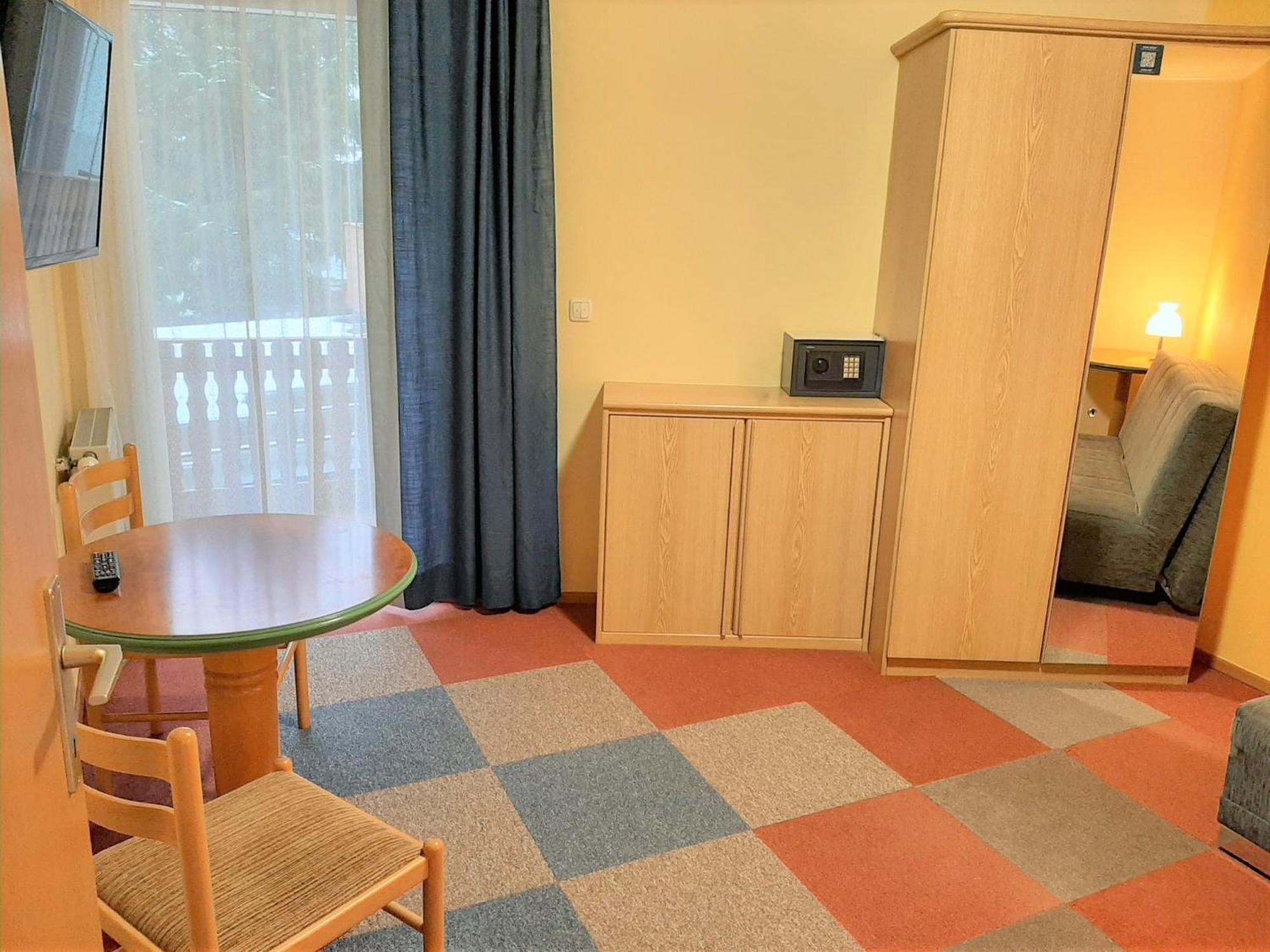 Hotel Altneudoerflerhof Bad Radkersburg Rom bilde