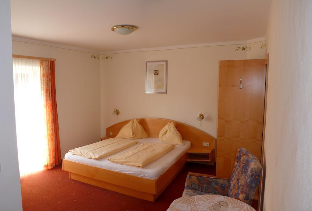 Hotel Altneudoerflerhof Bad Radkersburg Rom bilde